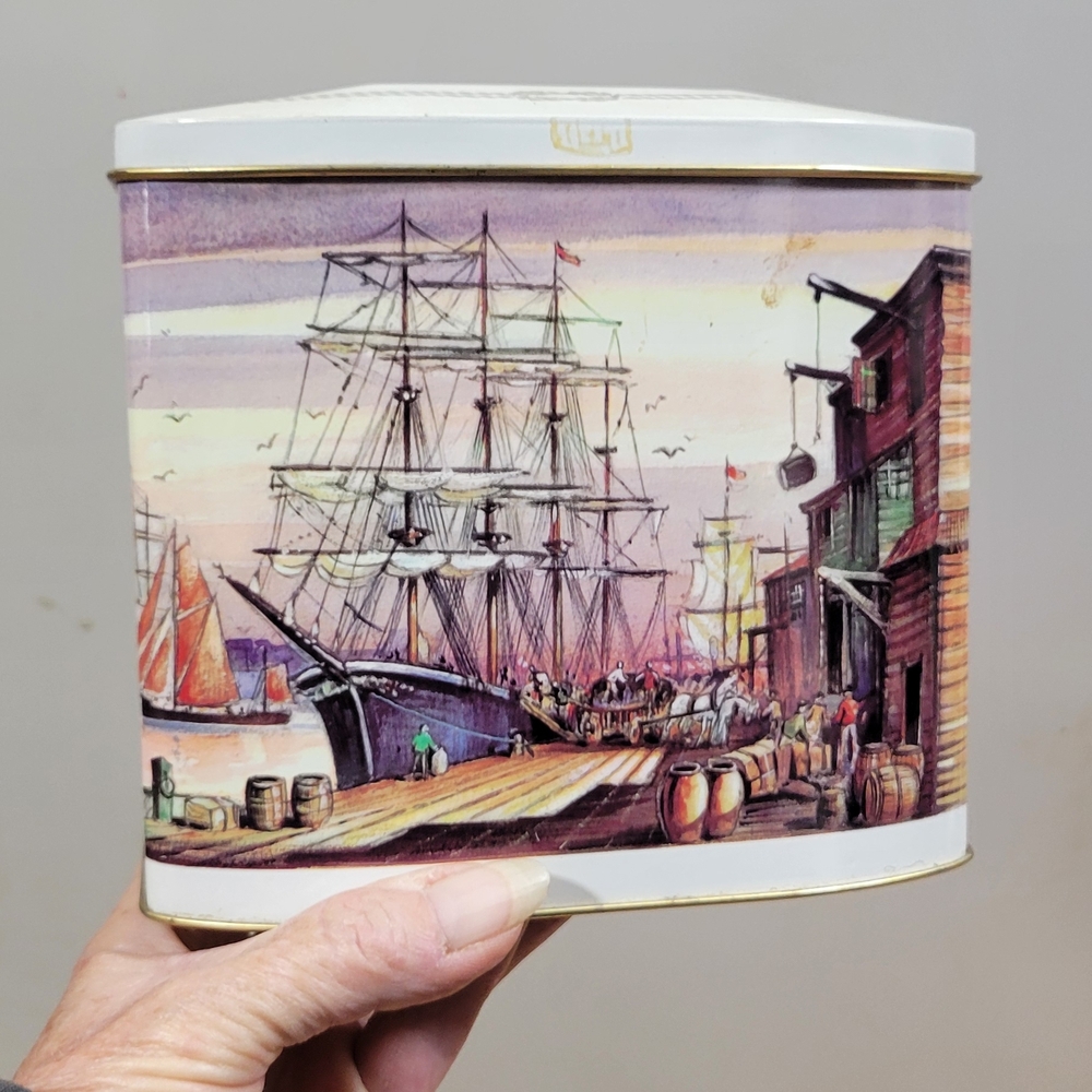 Brita Gold and White Tin